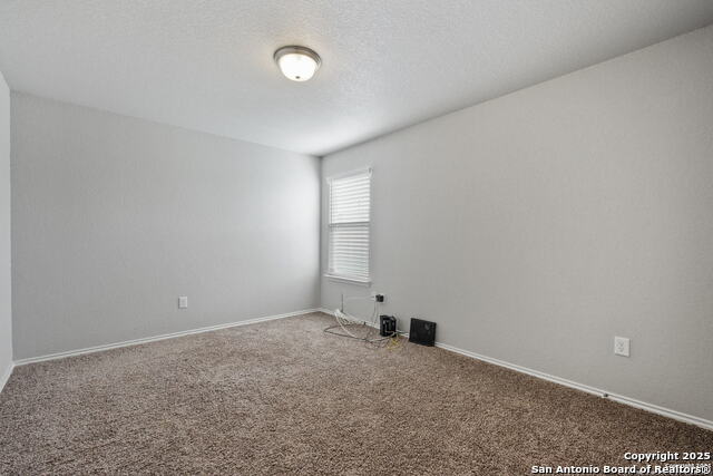 Image 13 of 21 For 11307 White Tip