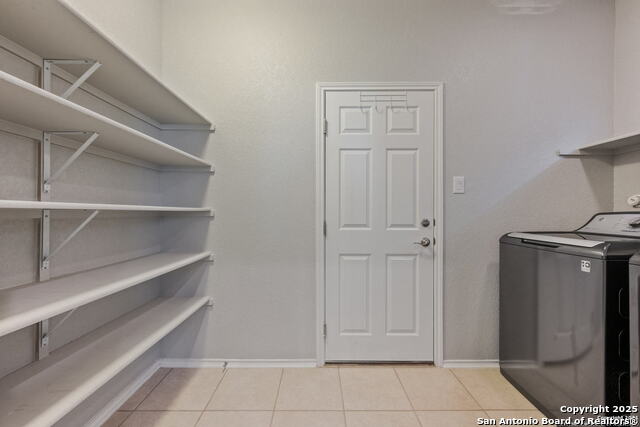 Image 17 of 21 For 11307 White Tip