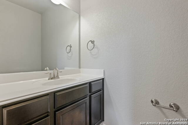 Image 4 of 21 For 11307 White Tip