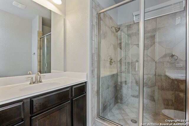 Image 9 of 21 For 11307 White Tip