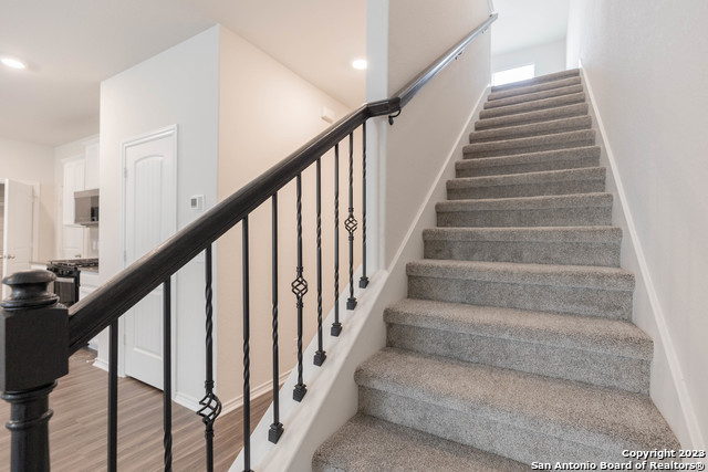 Image 9 of 28 For 6806 Prue 28