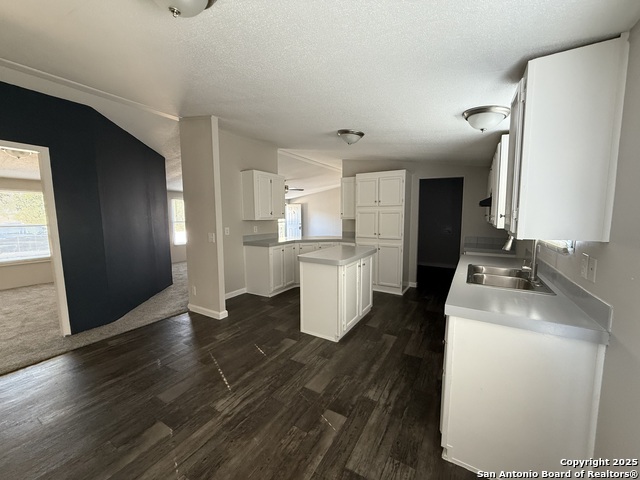 Image 11 of 23 For 523 Mansfield