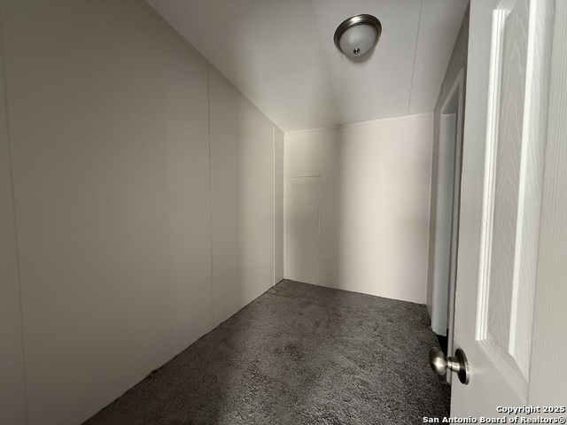 Image 22 of 23 For 523 Mansfield