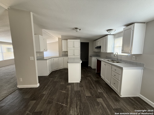 Image 9 of 23 For 523 Mansfield