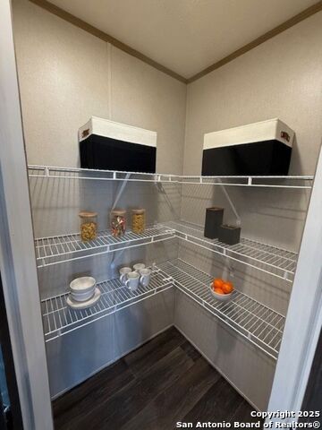 Image 11 of 11 For 15966 Flores Curve