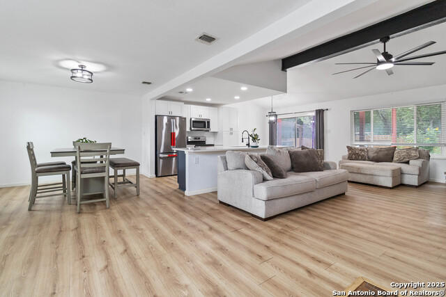 Image 3 of 27 For 8219 Sam Snead