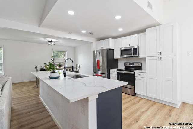 Image 9 of 27 For 8219 Sam Snead