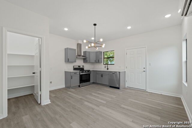 Image 14 of 30 For 627 Olive St, #102,202 S