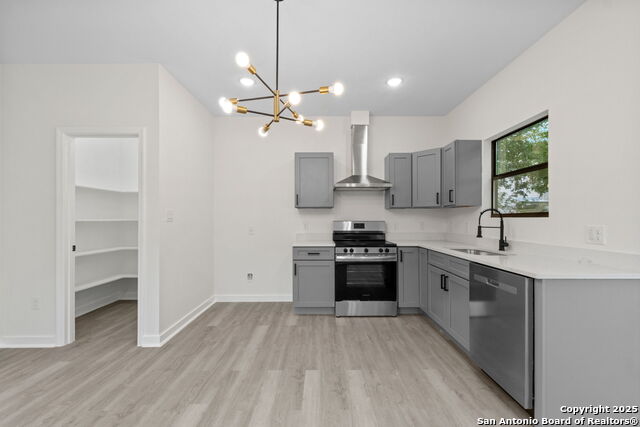 Image 16 of 30 For 627 Olive St, #102,202 S