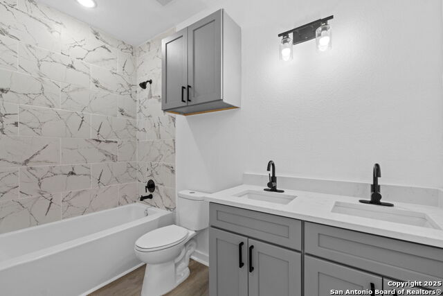 Image 24 of 30 For 627 Olive St, #102,202 S