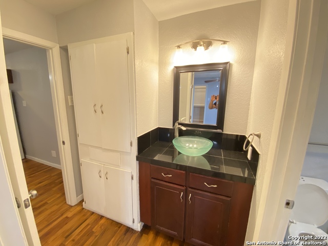 Image 6 of 10 For 211 Natalen Ave 210