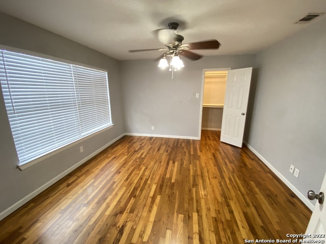 Image 8 of 10 For 211 Natalen Ave 210