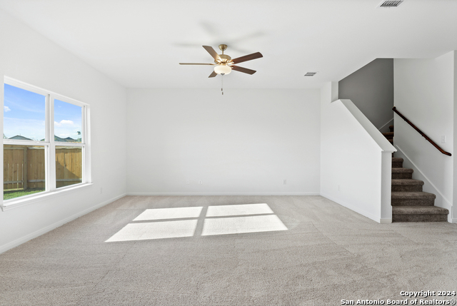 Listing photo id 3 for 11708 Luckey Villa