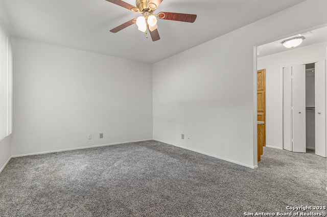 Image 15 of 19 For 11520 Huebner  201