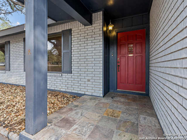 Image 2 of 32 For 22 Sunrise