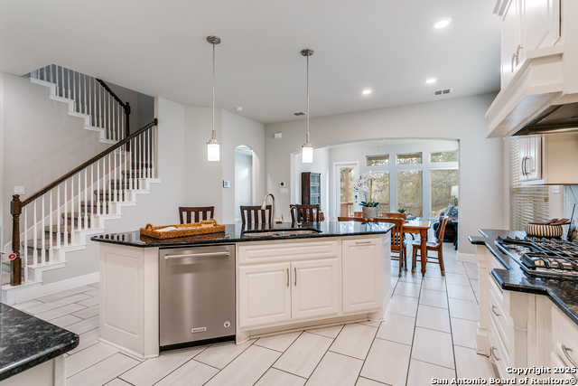 Image 11 of 25 For 3038 Glen Hollow