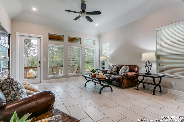 Image 6 of 25 For 3038 Glen Hollow