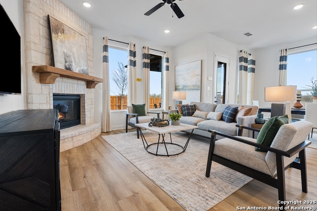 Image 12 of 28 For 12130 Vista Rim