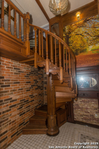 Image 11 of 60 For 11702 British Arms