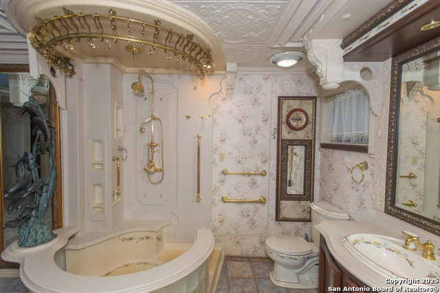 Image 24 of 60 For 11702 British Arms