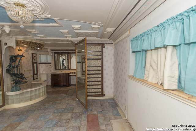 Image 27 of 60 For 11702 British Arms