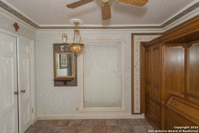 Image 32 of 60 For 11702 British Arms