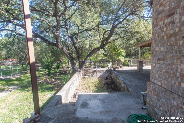 Image 41 of 60 For 11702 British Arms