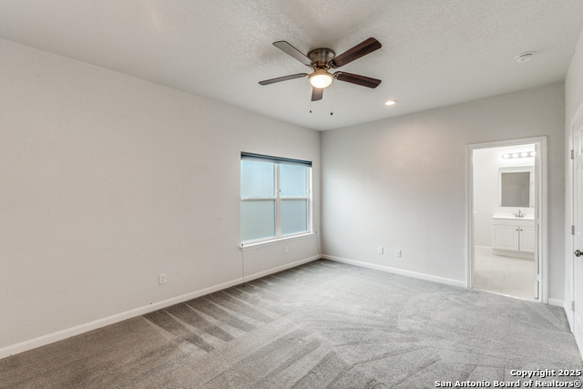 Image 18 of 27 For 19 Oak Plaza