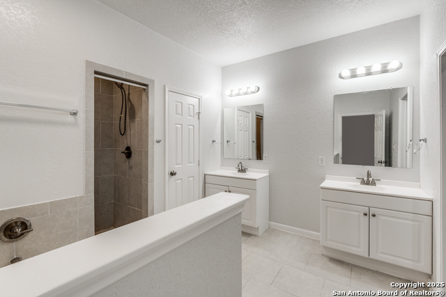 Image 21 of 27 For 19 Oak Plaza