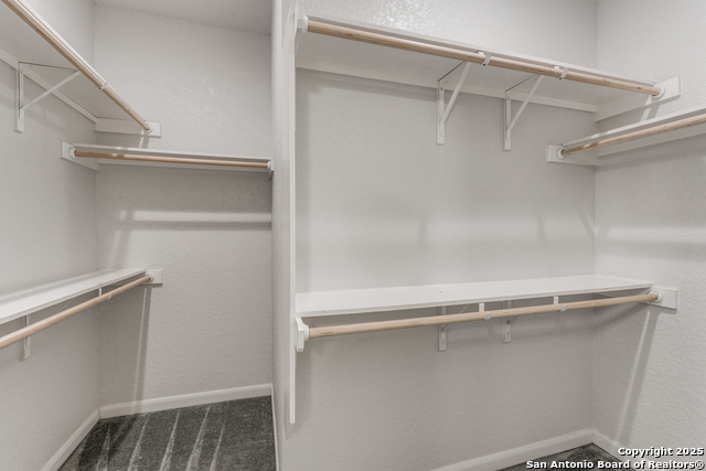 Image 24 of 27 For 19 Oak Plaza