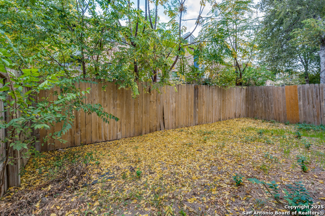 Image 26 of 27 For 19 Oak Plaza