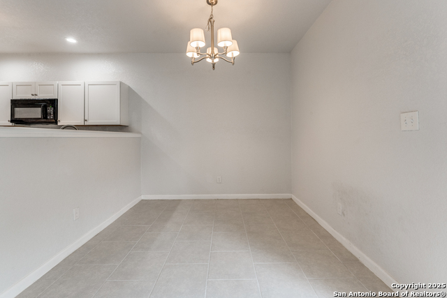 Image 8 of 27 For 19 Oak Plaza