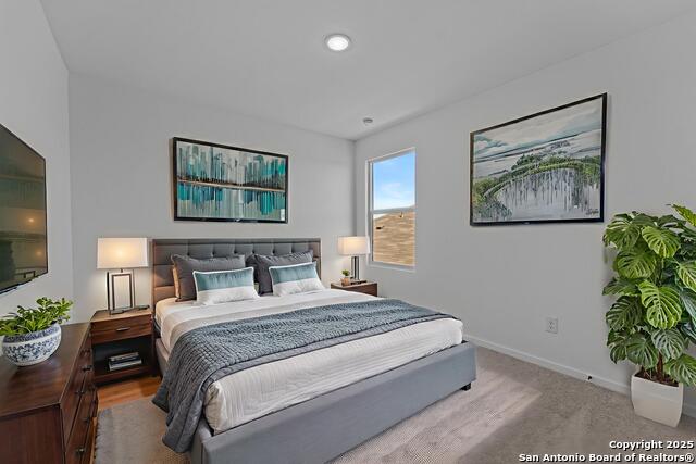 Image 18 of 24 For 121 Oak Hurst Dr