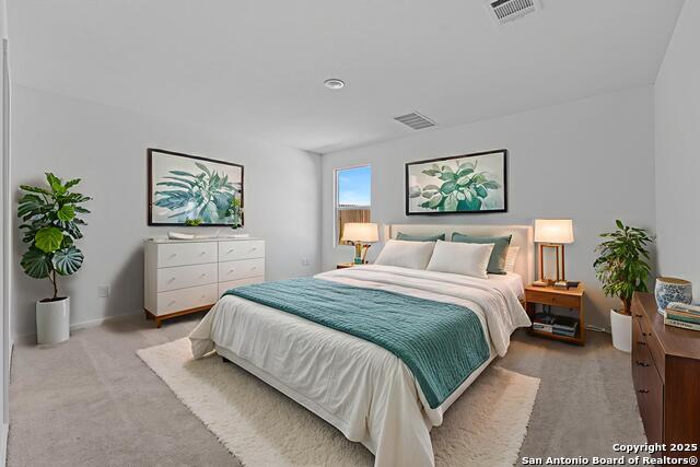 Image 8 of 24 For 121 Oak Hurst Dr