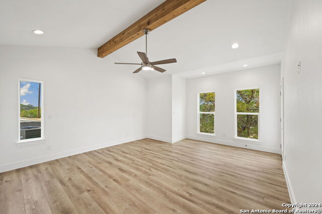 Listing photo id 15 for 410 Compass Rose