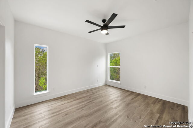Listing photo id 20 for 410 Compass Rose