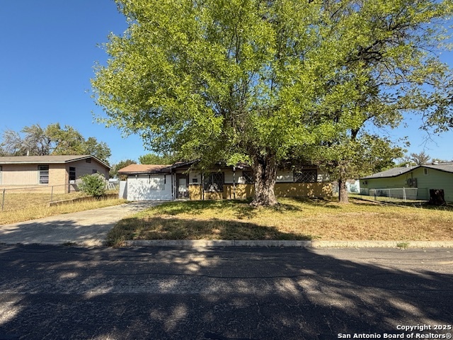 Image 4 of 4 For 3939 Viewsite Drive