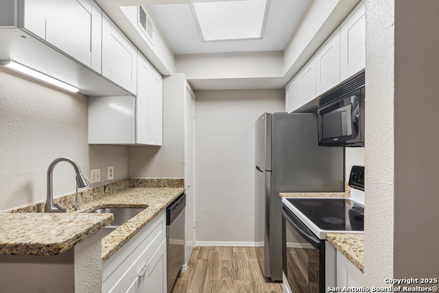 Image 5 of 18 For 66 Brees Blvd. 24b