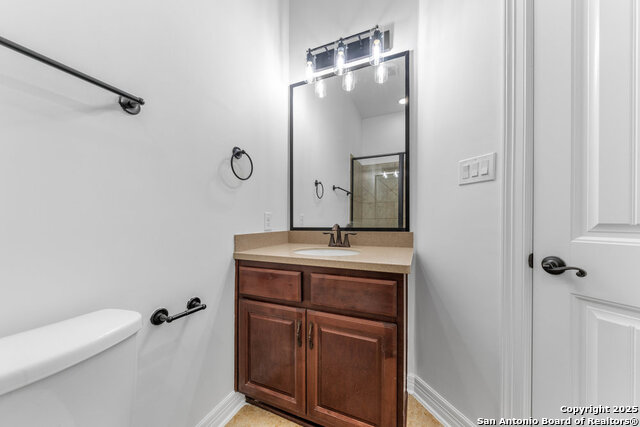 Image 22 of 31 For 23 Winthrop Downs