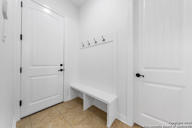 Image 25 of 31 For 23 Winthrop Downs