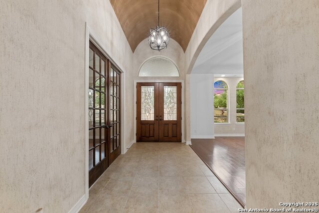 Image 5 of 31 For 23 Winthrop Downs