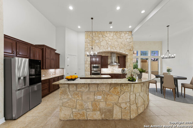 Image 9 of 31 For 23 Winthrop Downs