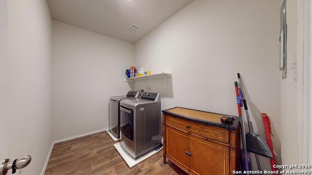 Image 15 of 49 For 4021 Lilac Path