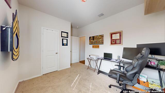 Image 17 of 49 For 4021 Lilac Path