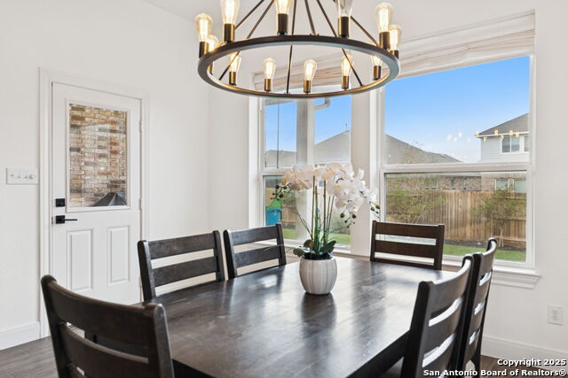 Listing photo id 9 for 390 Nightshade