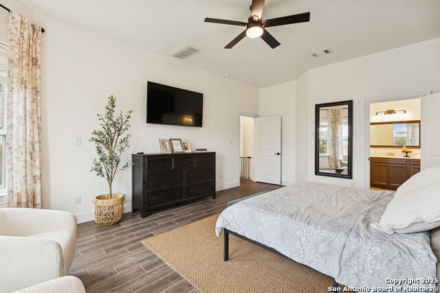 Listing photo id 25 for 390 Nightshade