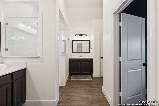 Listing photo id 28 for 390 Nightshade