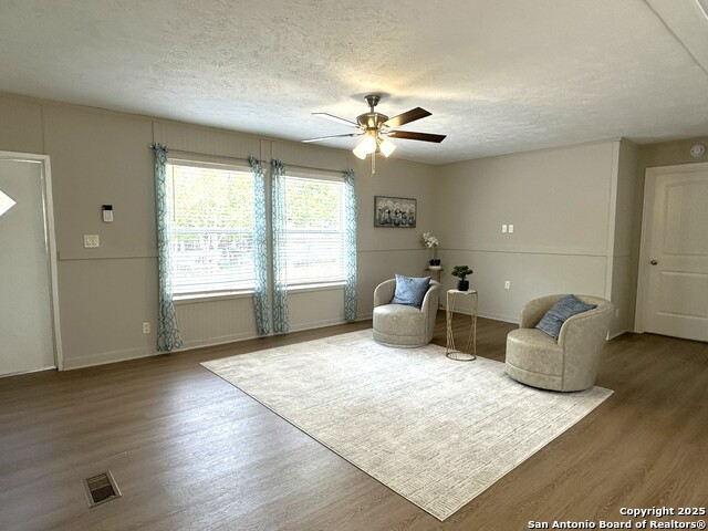 Image 2 of 12 For 4051 Sutherland Springs