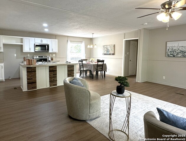 Image 6 of 12 For 4051 Sutherland Springs