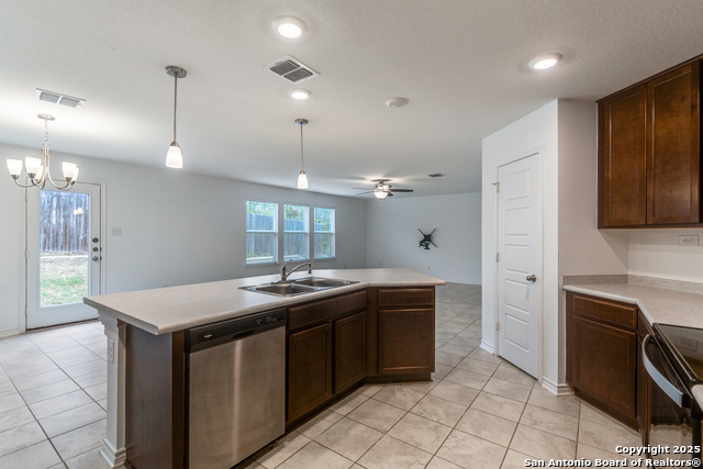 Image 11 of 24 For 11205 Plaudit